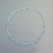 Aquamarin fantasieschliff ca.5-7,5mm