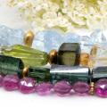 Design necklaces with 18 kt gold