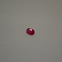 Rubin oval facettiert ca.5x7mm