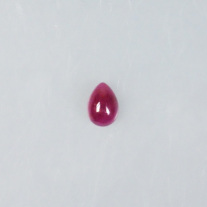 Rubin Tropfen Cabochon ca.6x8mm