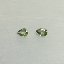 Saphir grün Tropfen facettiert ca.5x7mm Paar