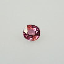 Spinell pink-rosé facettiert gespanntes Rechteck ca.7x7,5mm